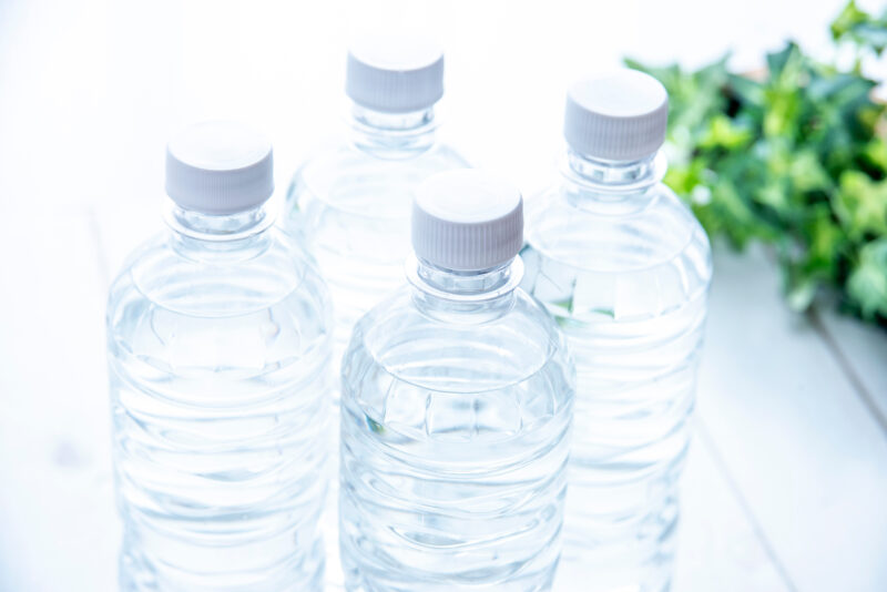 シリカ水って何にいいの？今話題の水について調査してみた。