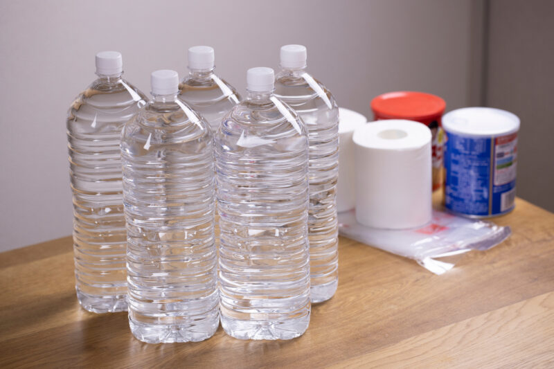 災害時の水、どうやって確保する？必要な量と保管方法を紹介